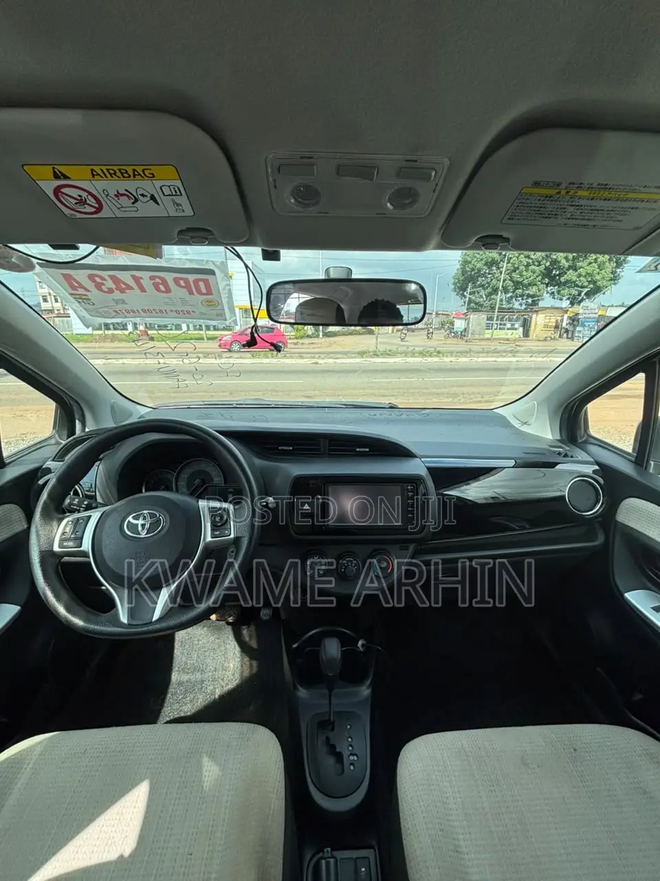 Toyota Vitz 1.3 AWD 5dr 2014 Gold