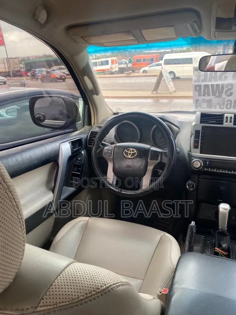 Toyota Land Cruiser Prado 2012 Black