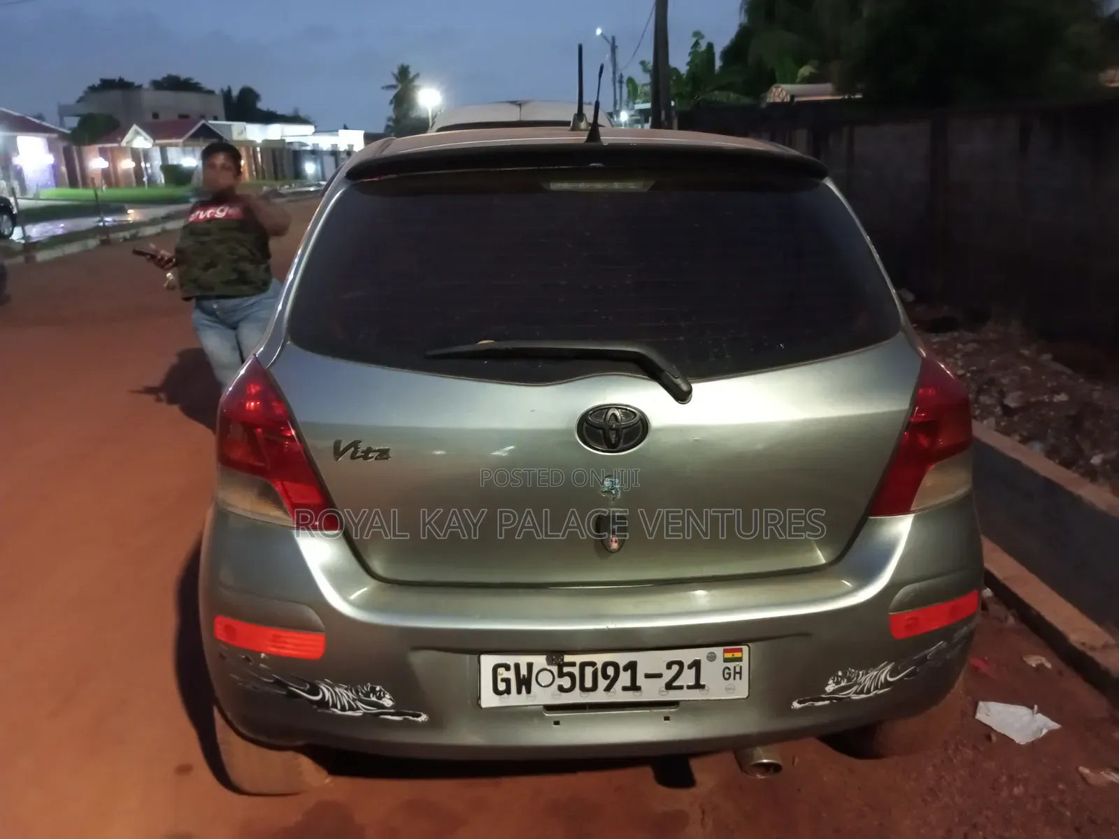 Toyota Vitz 2008 Silver
