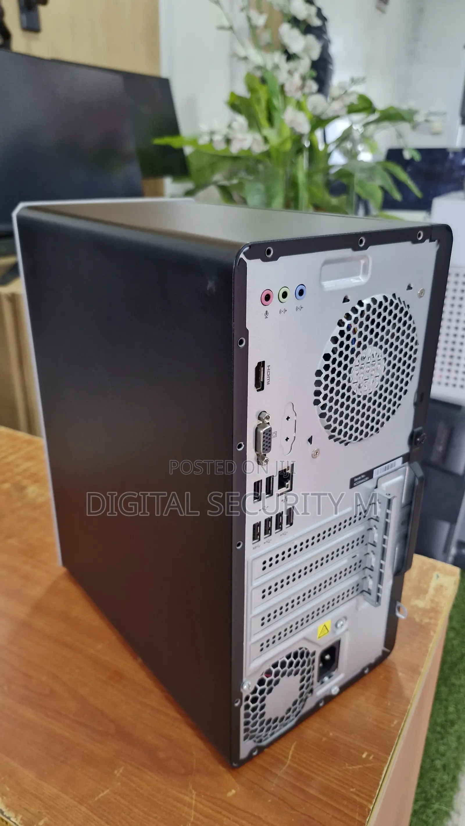 Desktop Computer HP Pavilion 24 8GB Intel Core i5 HDD 2T