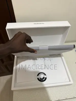 New Laptop Apple MacBook Pro 2023 M3 Pro 18GB Apple M3 Pro SSD 512GB
