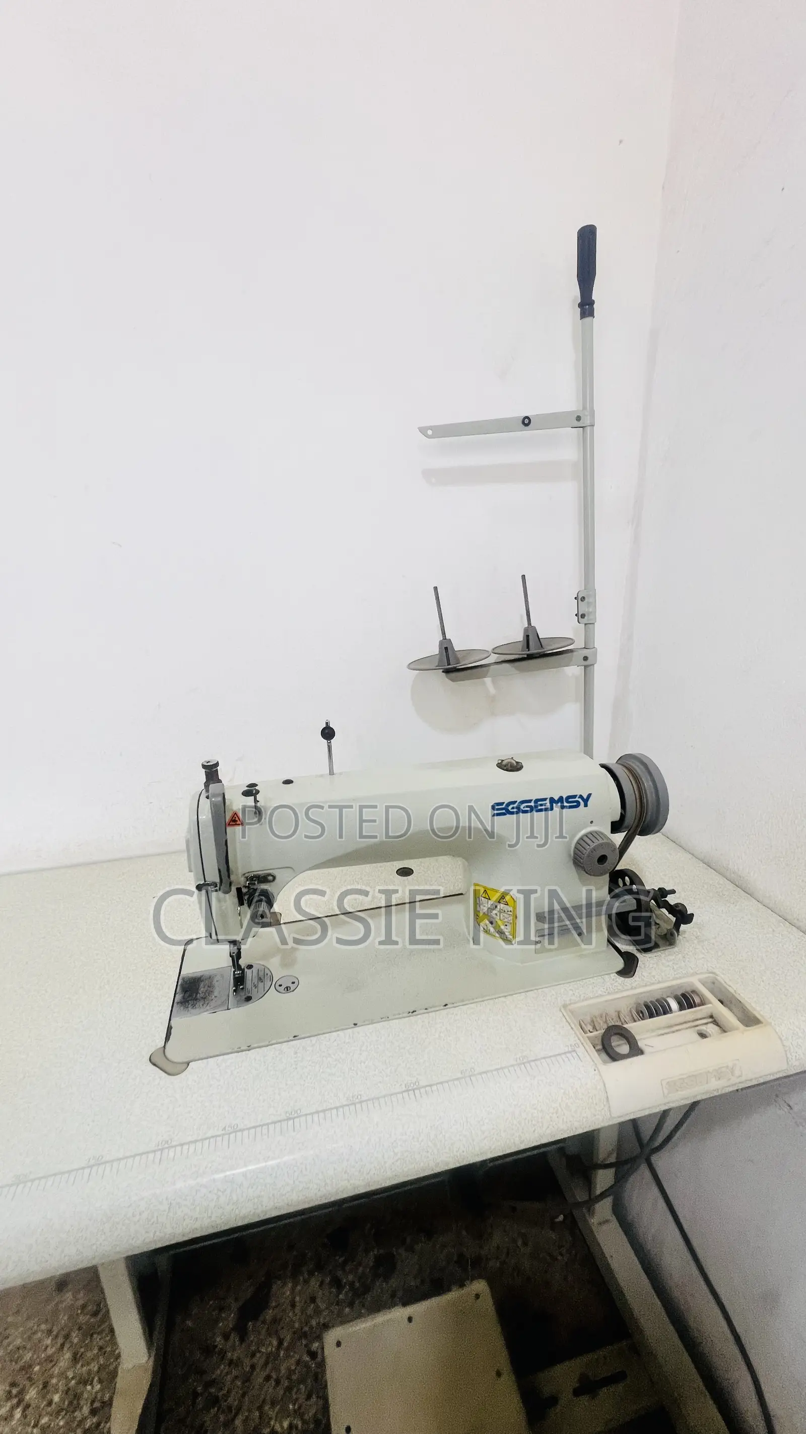 Industrial Sewing Machine