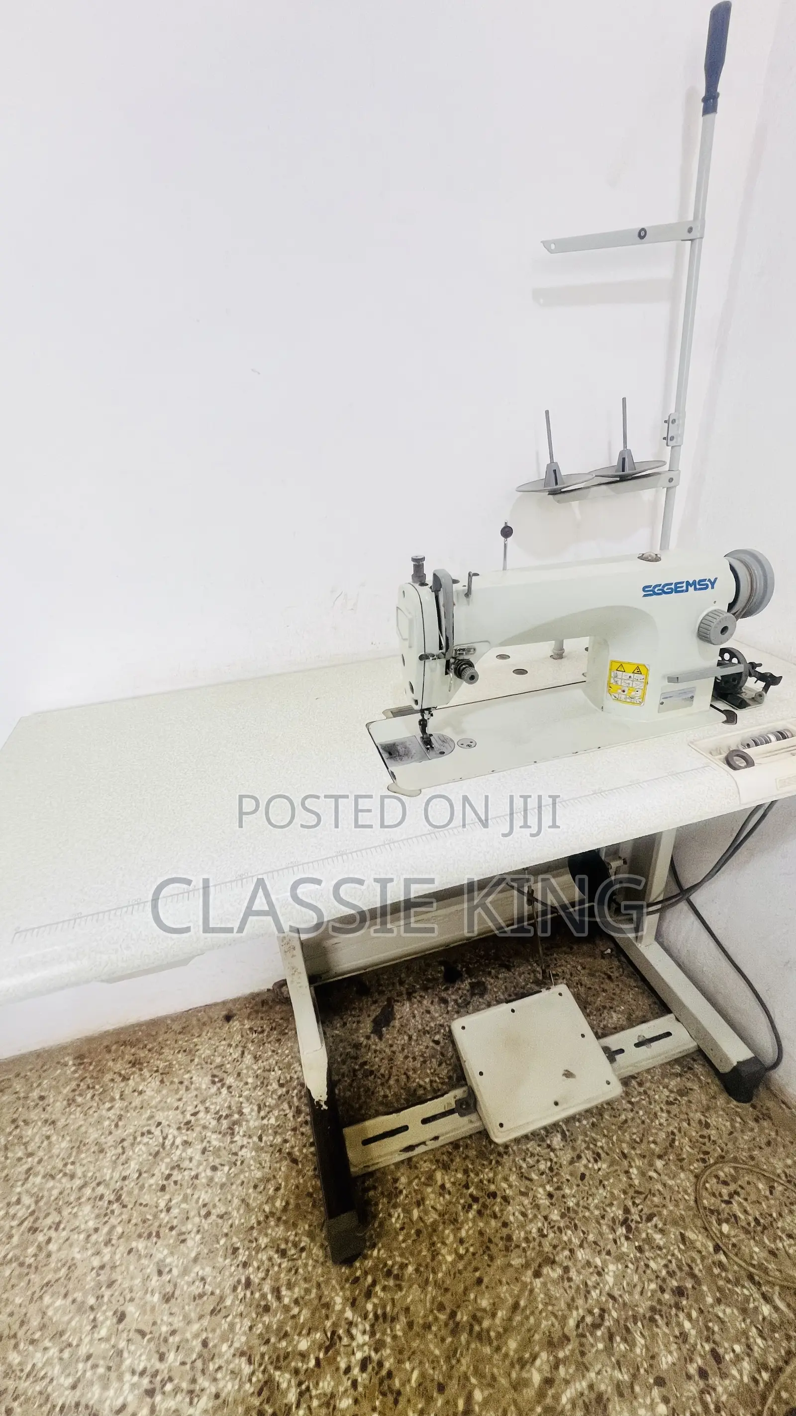 Industrial Sewing Machine