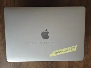 Laptop Apple MacBook Pro 2020 16GB Intel Core i7 SSD 512GB