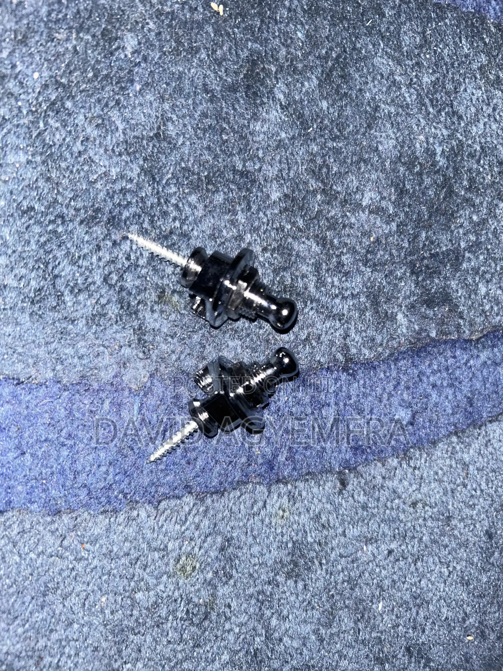Guitar Strap Locks