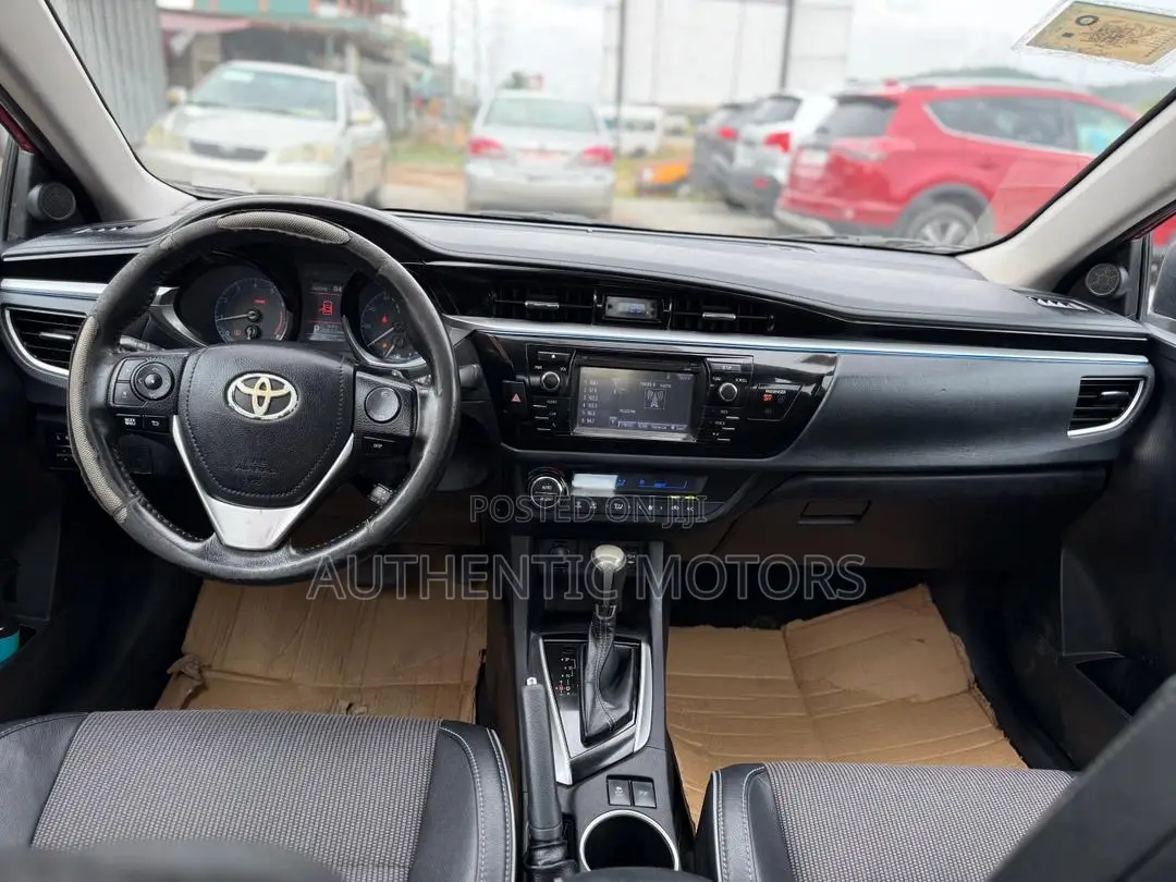 Toyota Corolla S 4dr Sedan (1.8L 4cyl CVT) 2015 Red