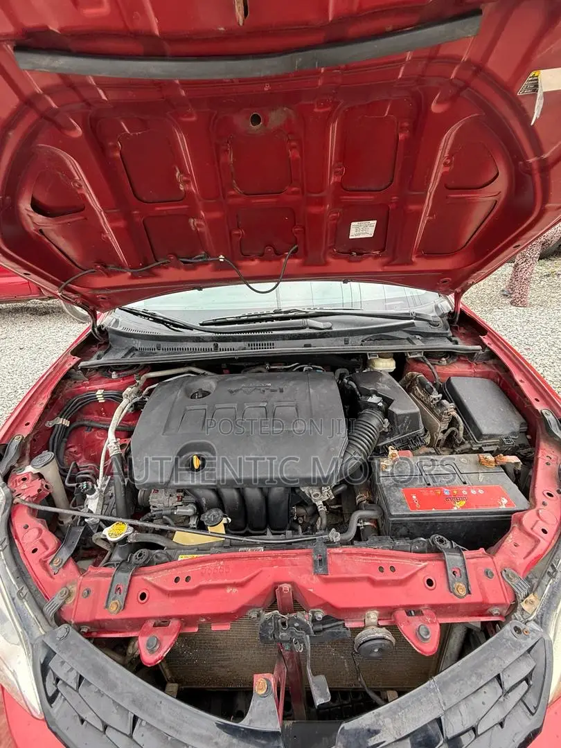 Toyota Corolla S 4dr Sedan (1.8L 4cyl CVT) 2015 Red