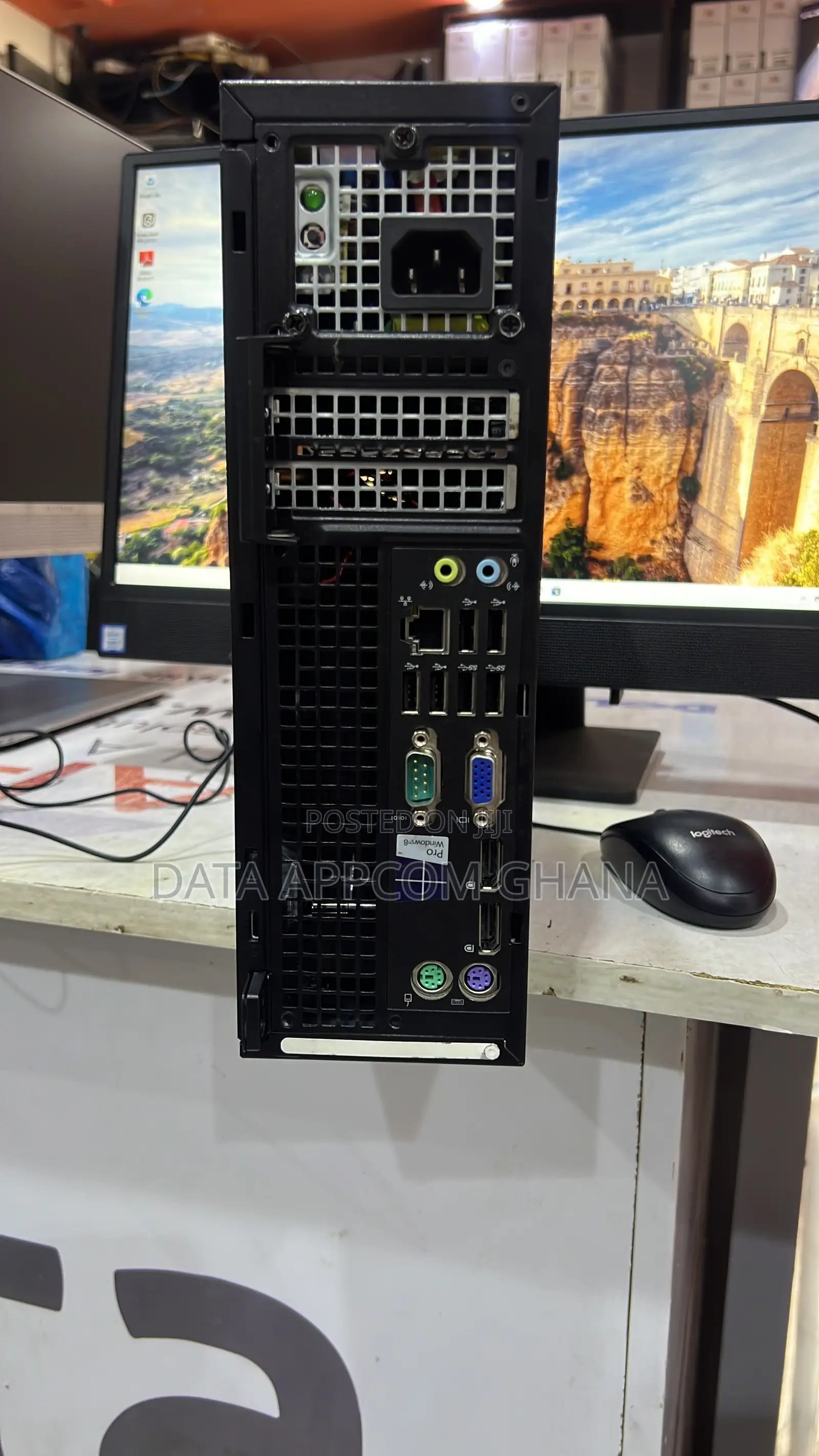 Desktop Computer Dell OptiPlex 7070 8GB Intel Core i5 SSD 256GB