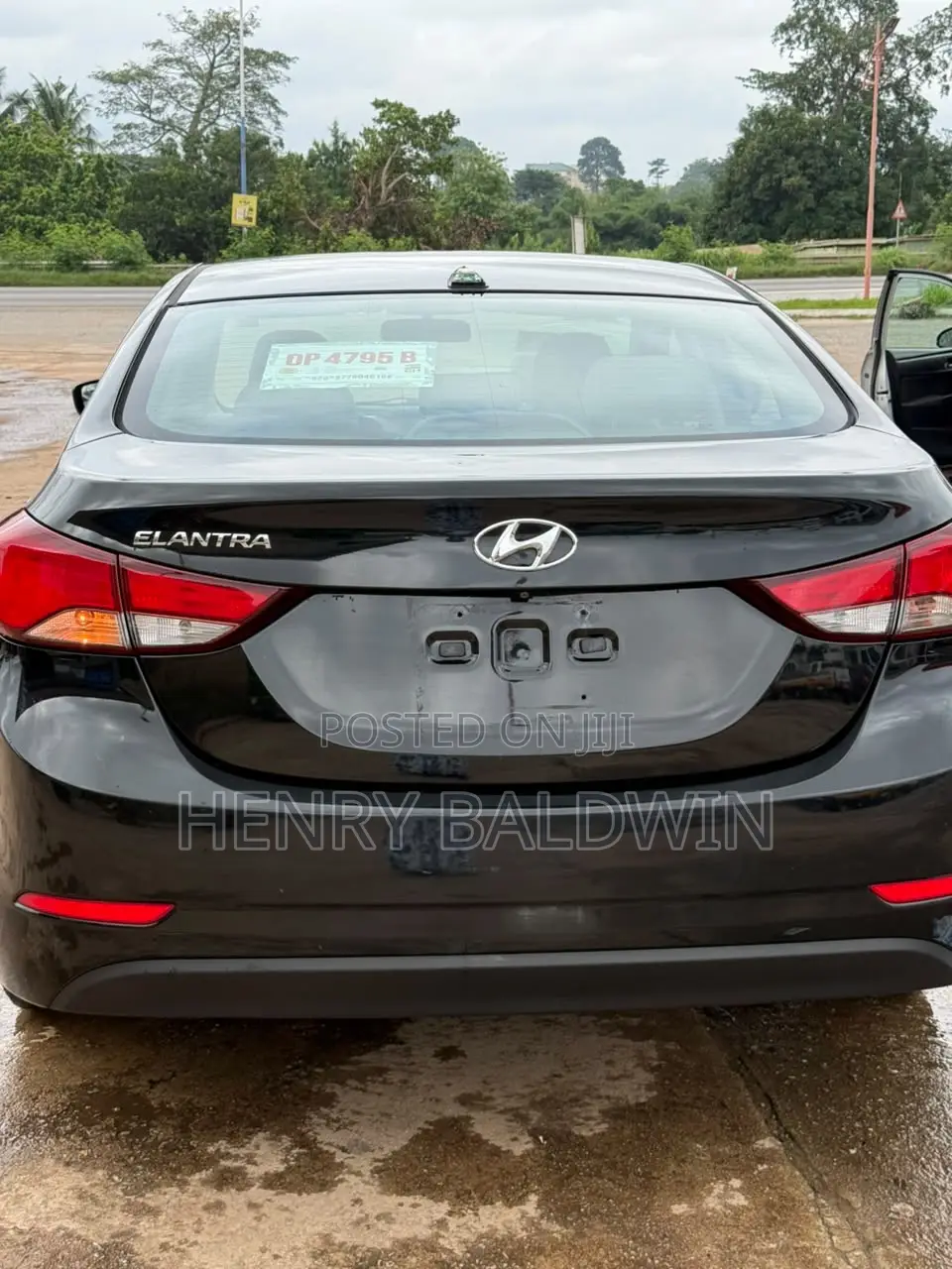 Hyundai Elantra SE Sedan FWD (1.8L 4cyl 6M) 2016 Gray