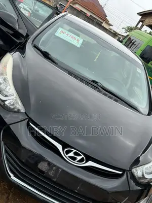 Hyundai Elantra SE Sedan FWD (1.8L 4cyl 6M) 2016 Gray