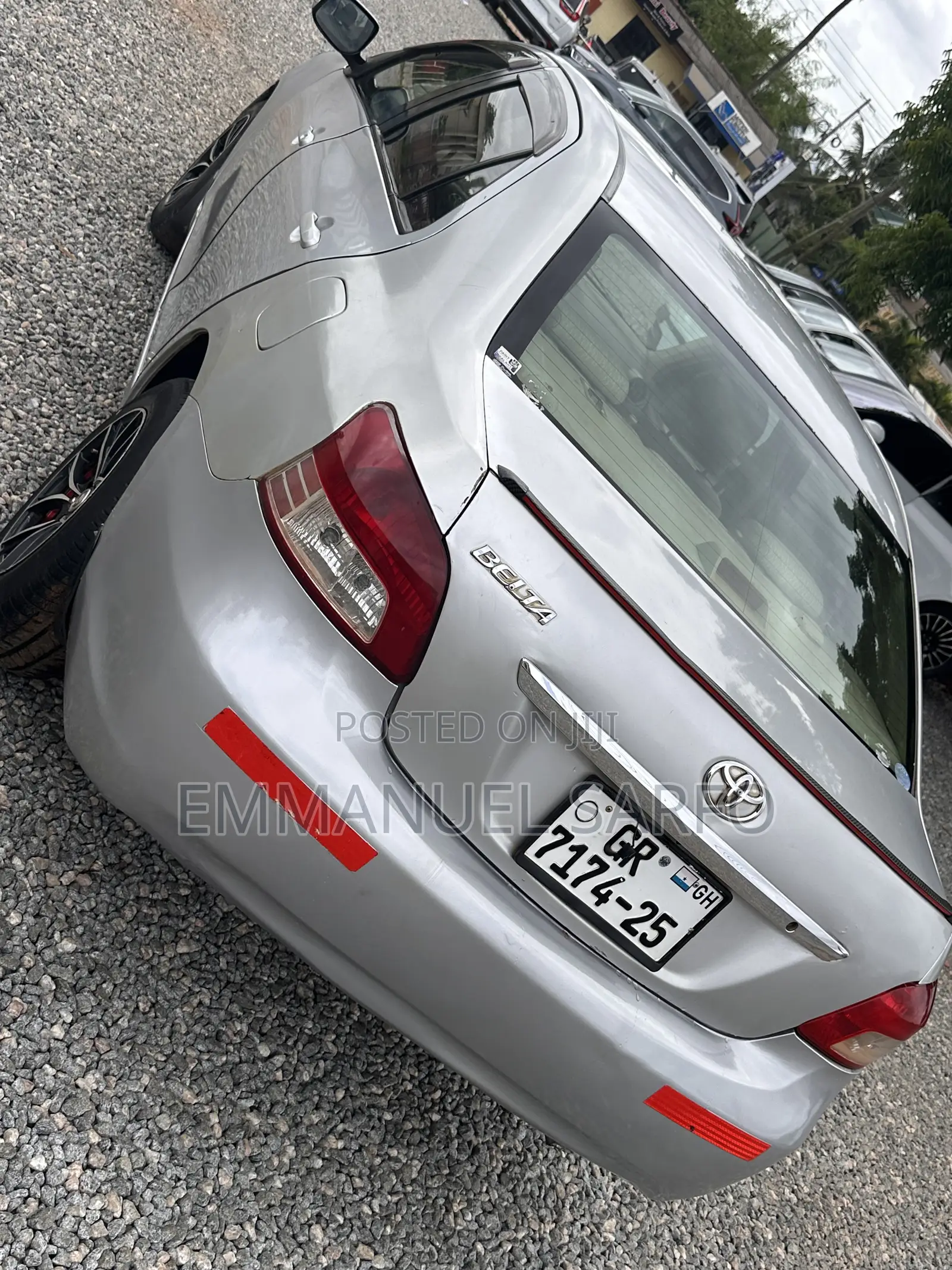 Toyota Belta 2012 Silver