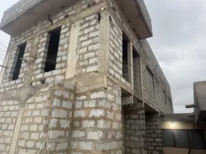 4bdrm Block of Flats in Muta, New Mamprobi for sale
