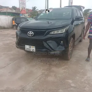 Toyota Fortuner 2020 Black