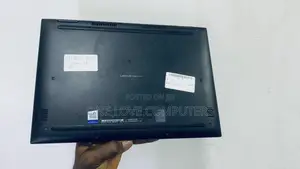 Laptop Dell Latitude 3390 2-in-1 16GB Intel Core i5 SSD 256GB