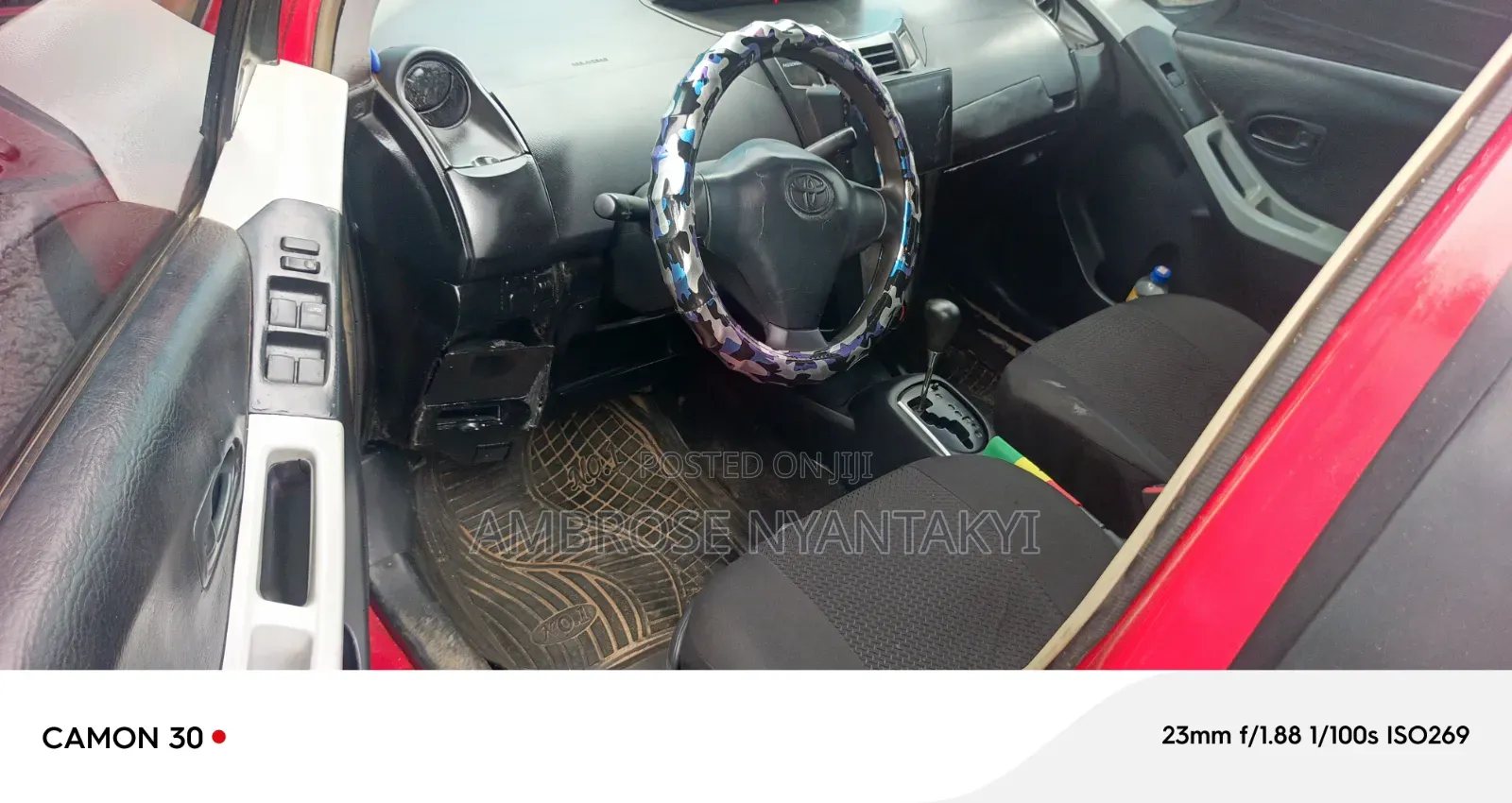 Toyota Vitz 2010 Red