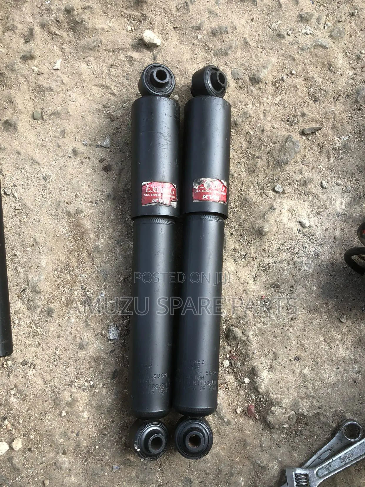 Lexus Rx350 Back Shocks
