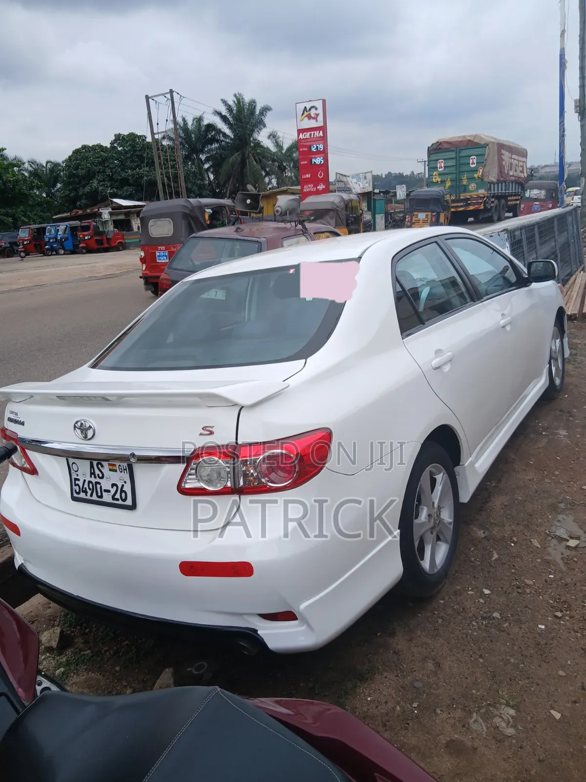 Toyota Corolla 2013 White