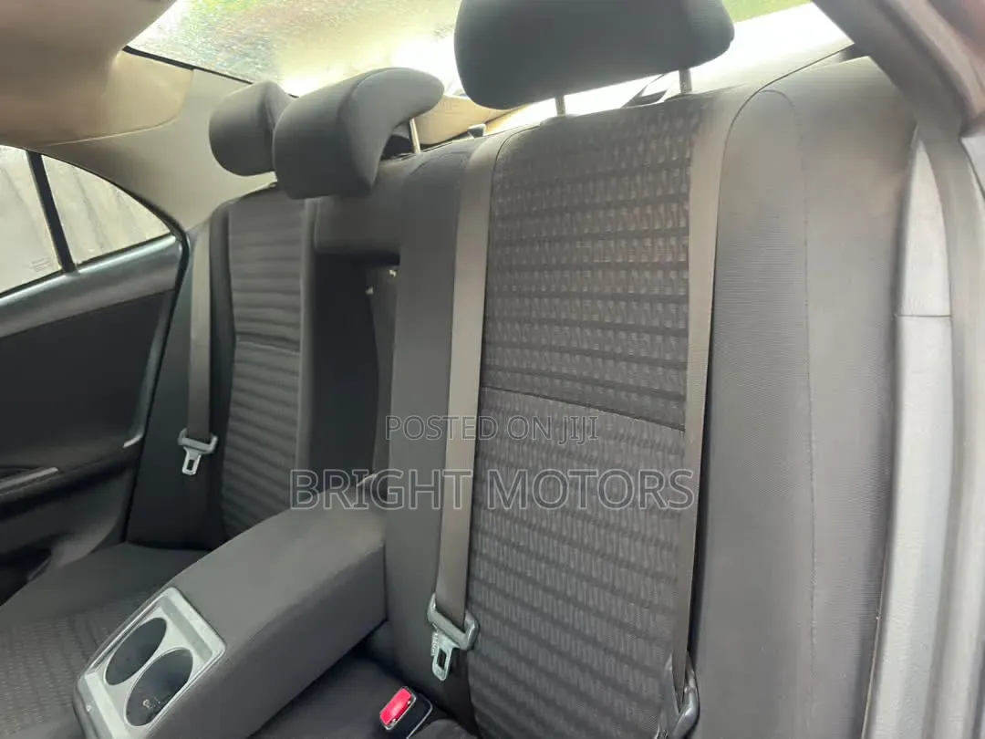 Toyota Corolla 2013 Gray