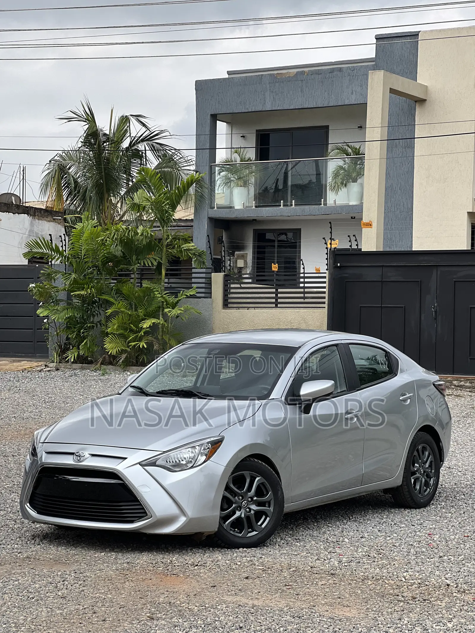 Toyota Yaris iA 1.5 FWD 2017 Silver