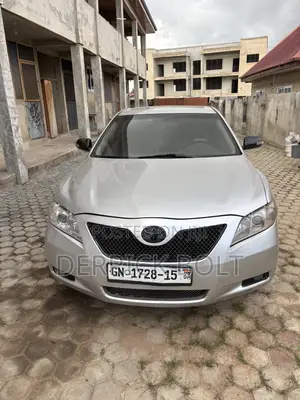 Toyota Camry Base 4dr Sedan (2.4L 4cyl 5M) 2009 Silver
