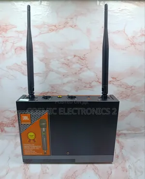 Professional Wireless Uhf Microphone System (Urx9900)