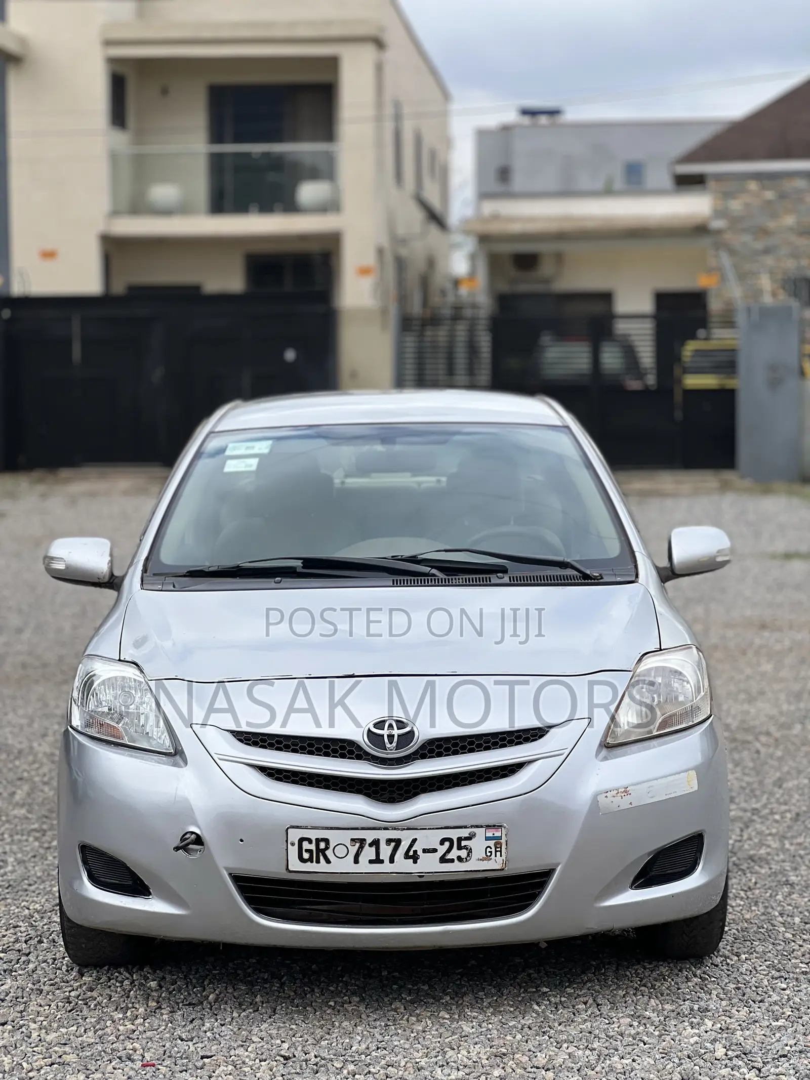 Toyota Belta 2010 Silver