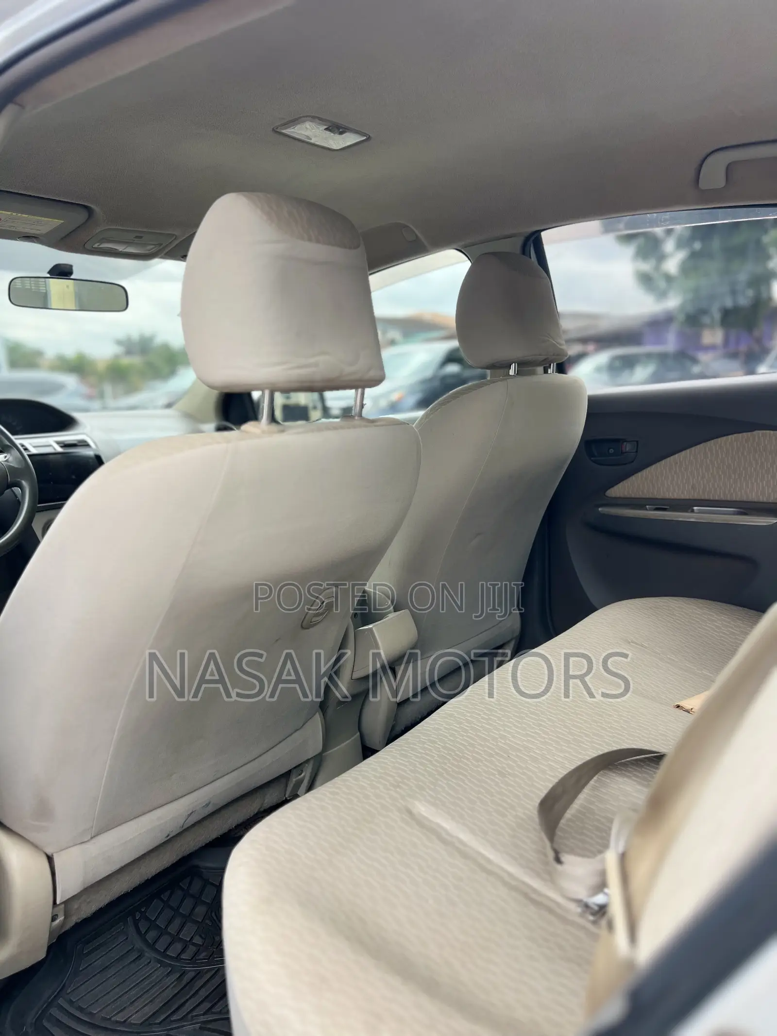 Toyota Belta 2010 Silver