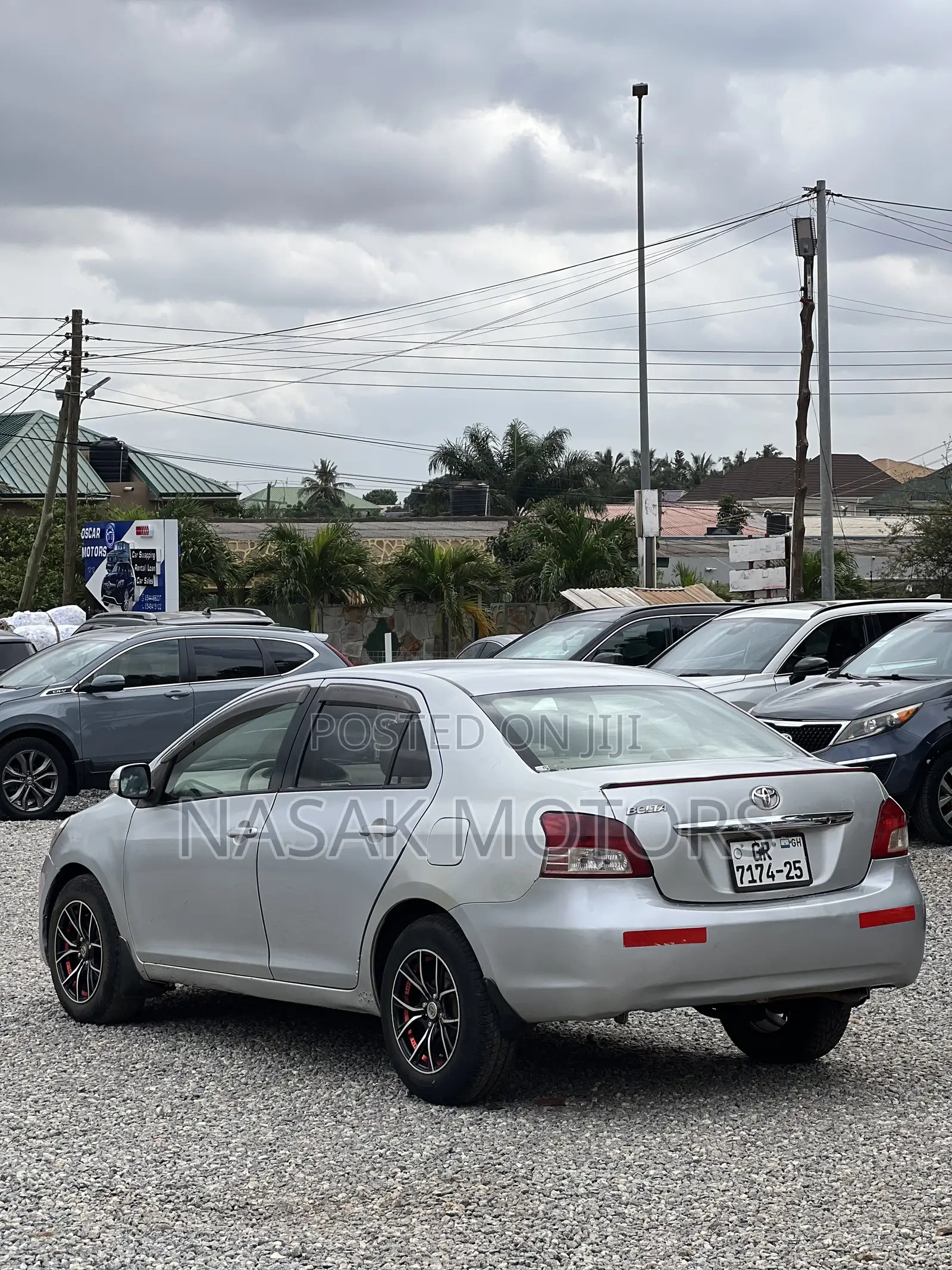 Toyota Belta 2010 Silver