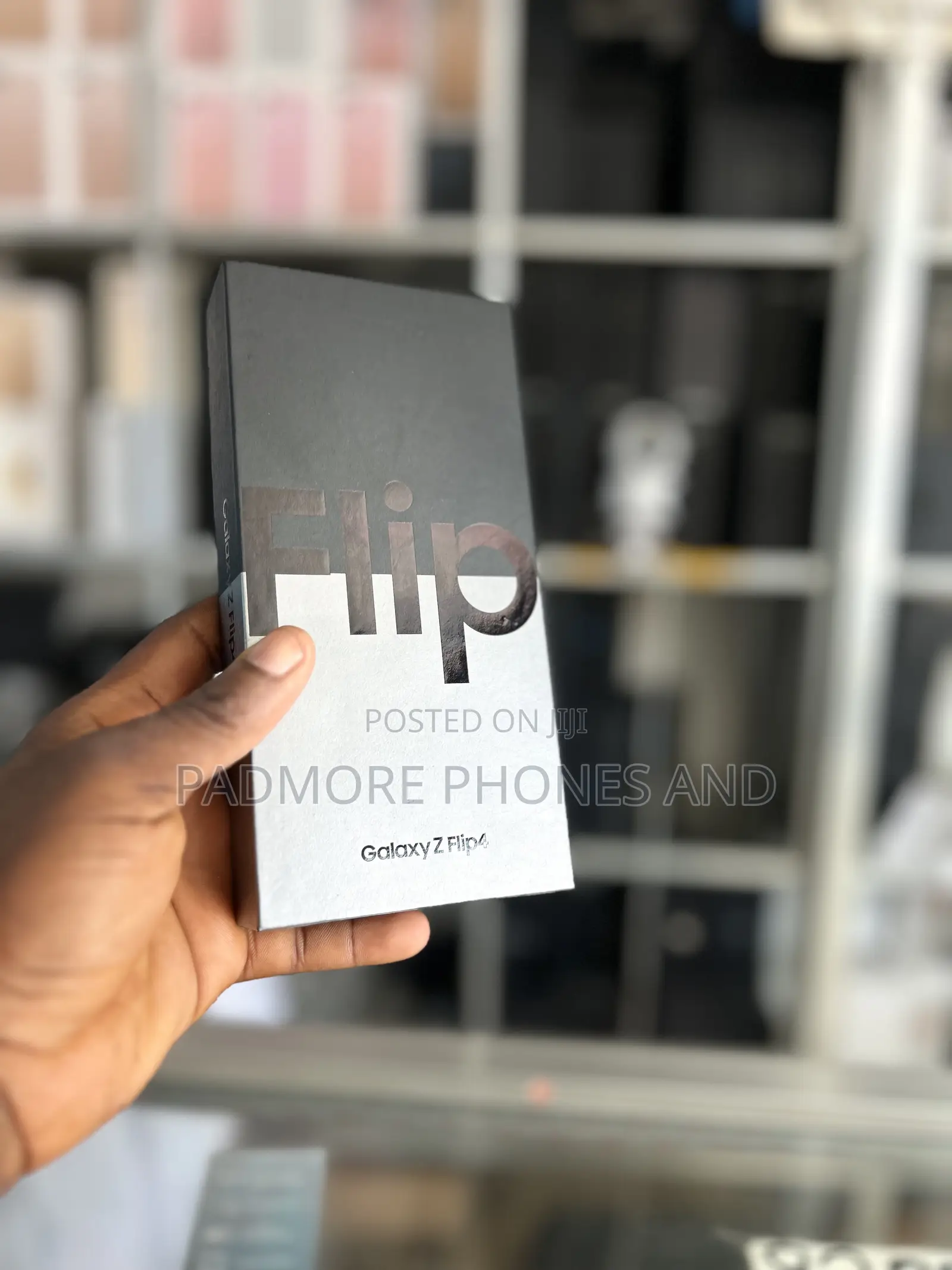New Samsung Galaxy Z Flip4 256 GB Black