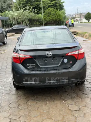 Toyota Corolla S 4dr Sedan (1.8L 4cyl CVT) 2016 Black