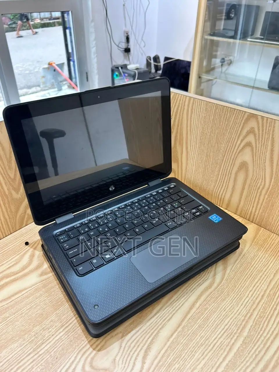 Laptop HP ProBook 11 X360 4GB Intel SSD 128GB