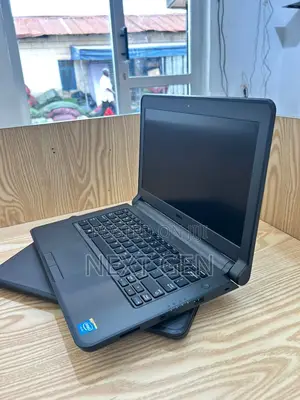 Laptop Dell Latitude 3340 8GB Intel HDD 500GB
