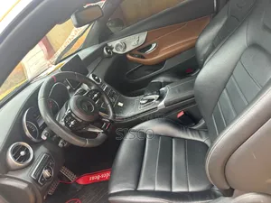 Mercedes-Benz C300 Base 4Matic Coupe AWD (2.0L 4cyl 7A) 2017 Yellow