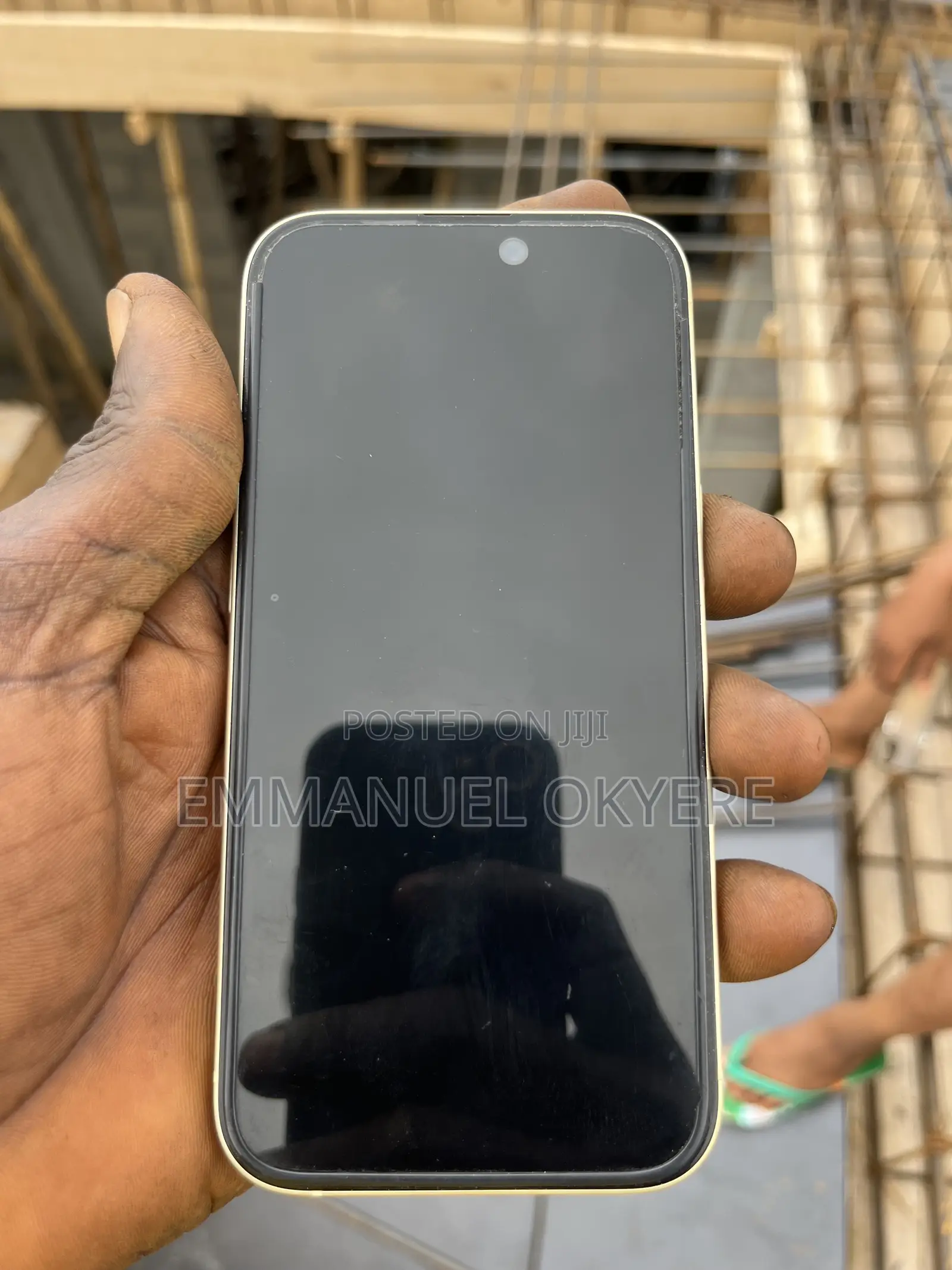 Apple iPhone 15 128 GB Yellow