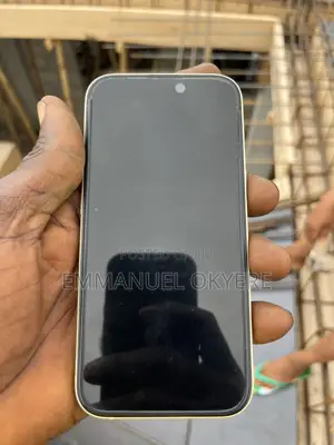 Apple iPhone 15 128 GB Yellow