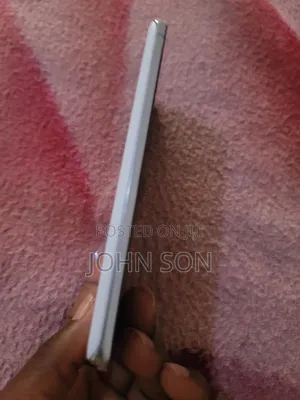 New Samsung Galaxy S20 FE 128 GB White