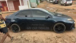 Toyota Corolla LE 4dr Sedan (1.8L 4cyl CVT) 2017 Black