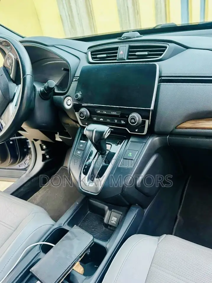 Honda CR-V Touring AWD 2019 Blue