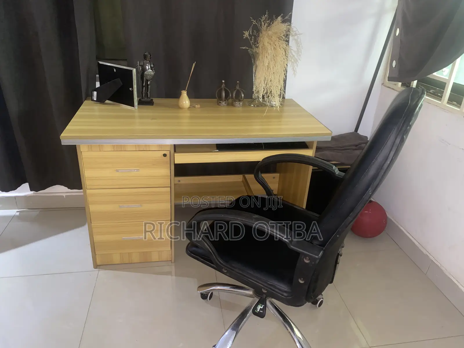 Office Table With Chair