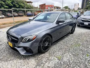 Mercedes-Benz E300 2018 Gray
