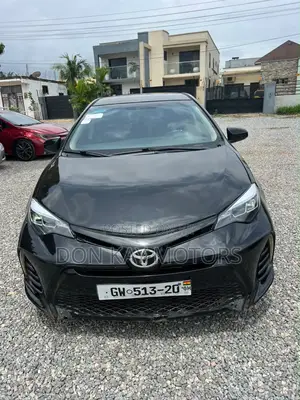 Toyota Corolla 2015 Black