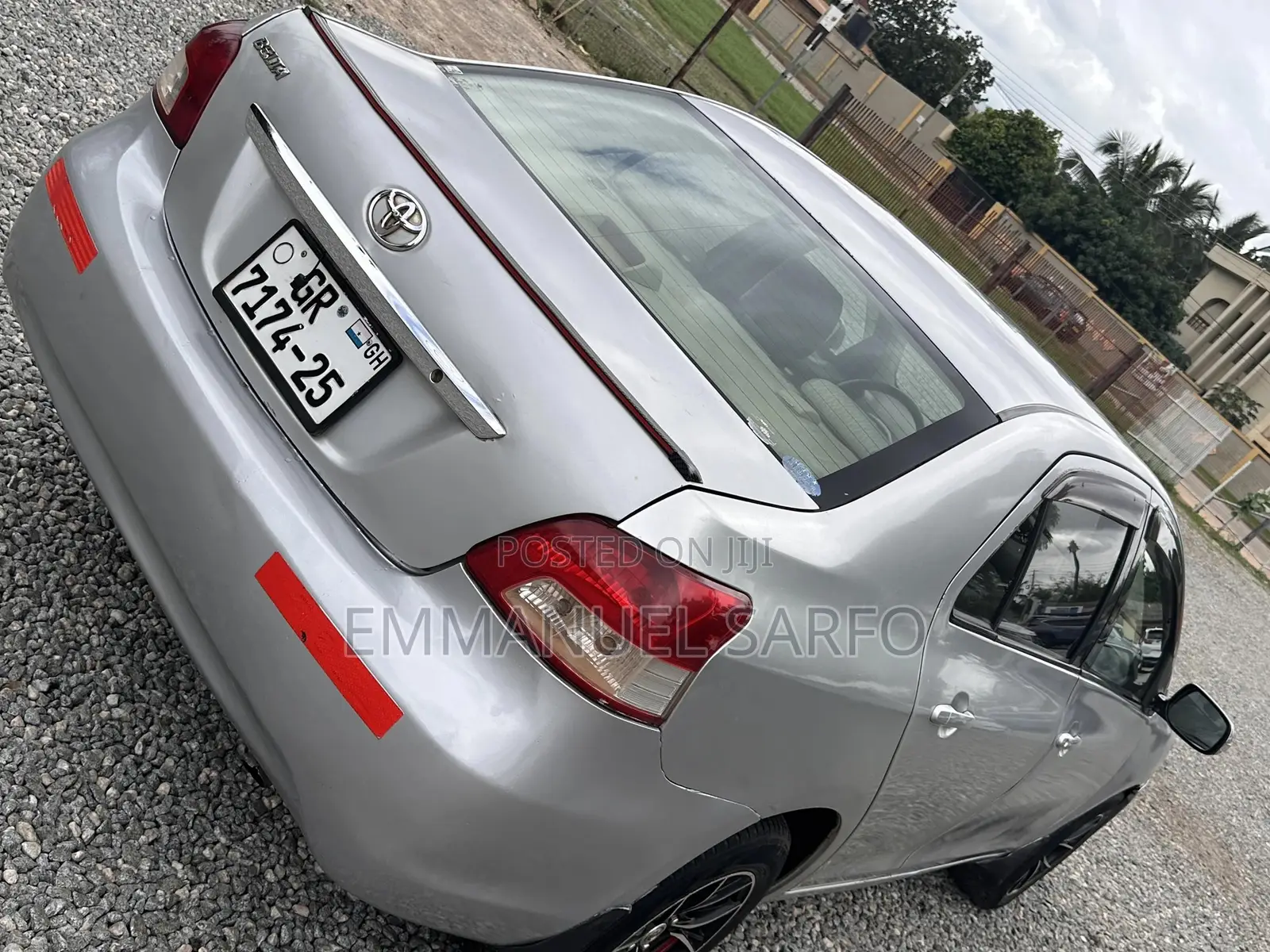 Toyota Belta 2012 Silver