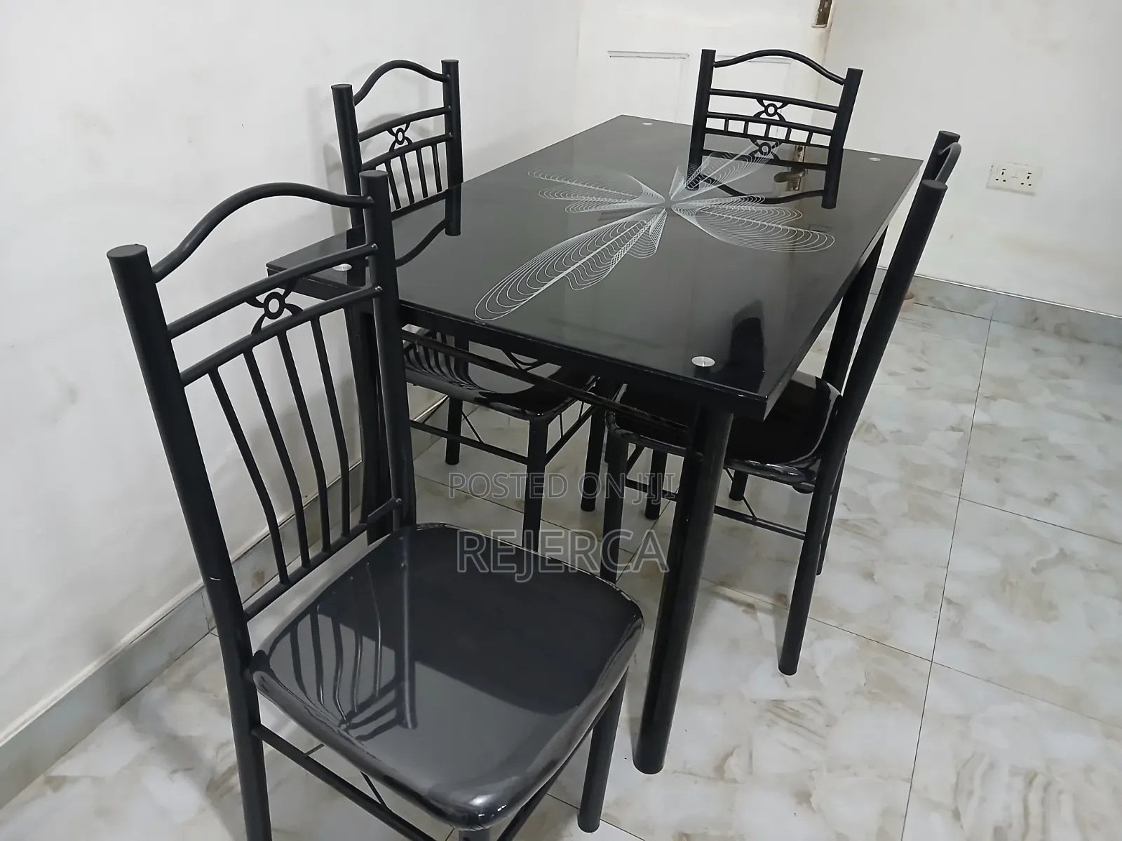 Affordable Brand New Dinning Table With Chairs