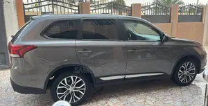 Mitsubishi Outlander 2017