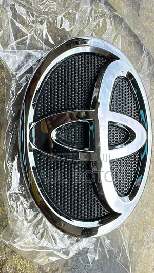 Toyota Camry 2014 Front Crown