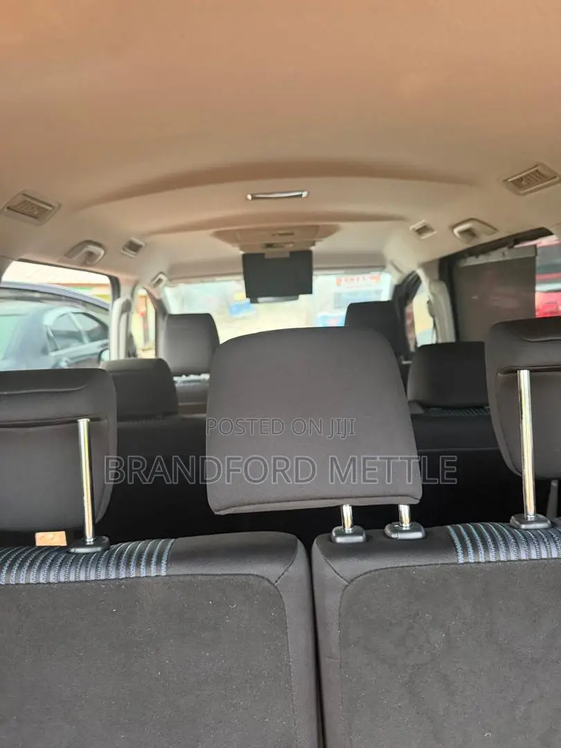 Toyota Voxy 2015 Black