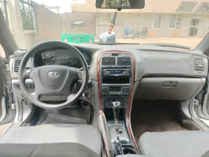 Kia Magentis 2003 Silver