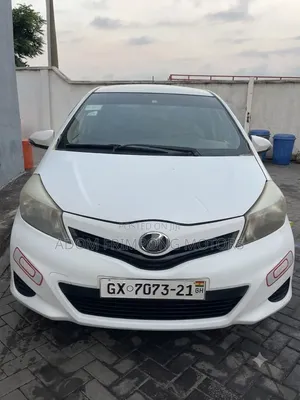 Toyota Vitz 2012 White
