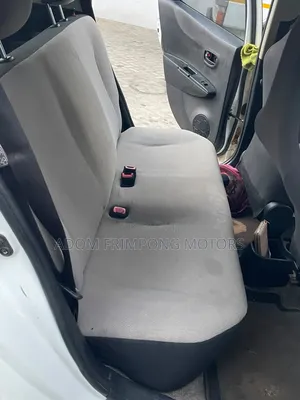 Toyota Vitz 2012 White