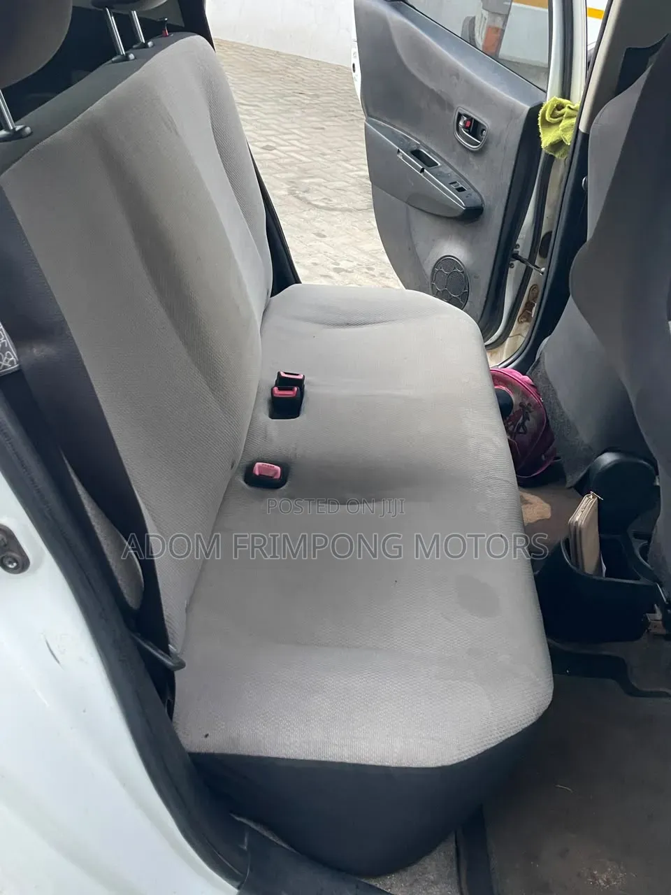 Toyota Vitz 2012 White